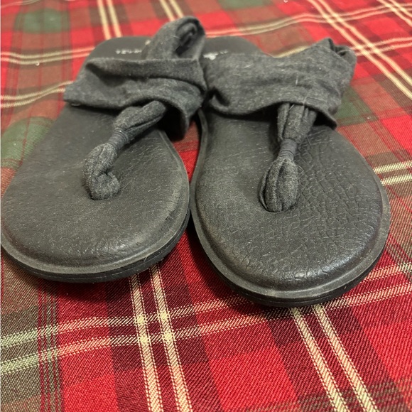 Grey Sanuk Yoga Slings - Picture 2 of 2